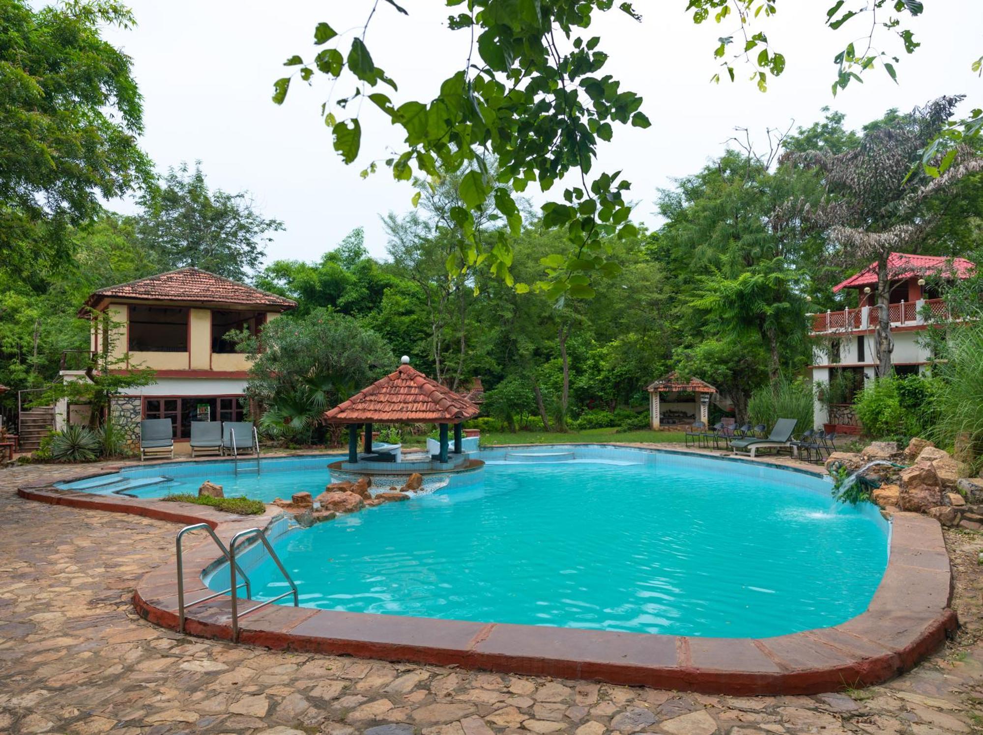 Indian Adventures Tiger Moon Resort Khilchīpur Exterior foto